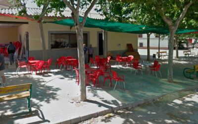 Anuncio licitación bar – chiringuito municipal para el año 2026