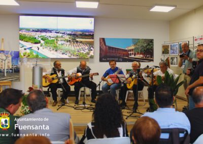 Fuensanta en el Stand de la Diputación