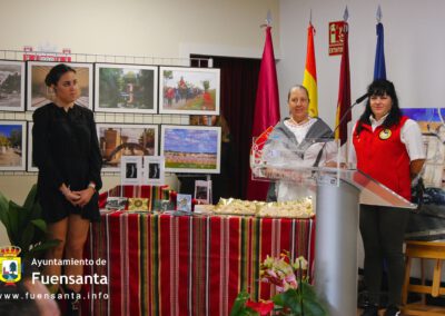 Fuensanta en el Stand de la Diputación