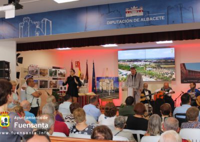 Fuensanta en el Stand de la Diputación